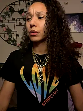  Neeka  online show from December 3, 2025, 4:02 am