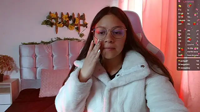 Snapshot of SamanthaRoldaan chatting on March 14, 2025, 4:30 pm SamanthaRoldaan online show from March 14, 2025, 4:30 pm