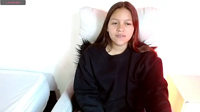 Snapshot of SamanthaRoldaan chatting on March 13, 2025, 4:45 pm SamanthaRoldaan online show from March 13, 2025, 4:45 pm