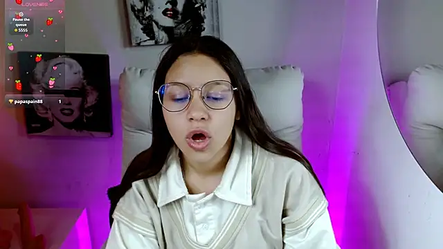 Snapshot of SamanthaRoldaan chatting on October 7, 2025, 3:02 pm SamanthaRoldaan online show from October 7, 2025, 3:02 pm