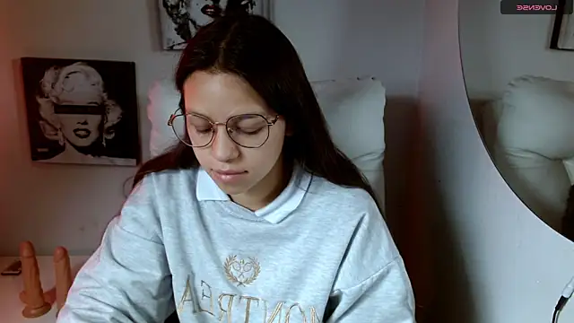 Snapshot of SamanthaRoldaan chatting on September 19, 2025, 2:21 pm SamanthaRoldaan online show from September 19, 2025, 2:21 pm