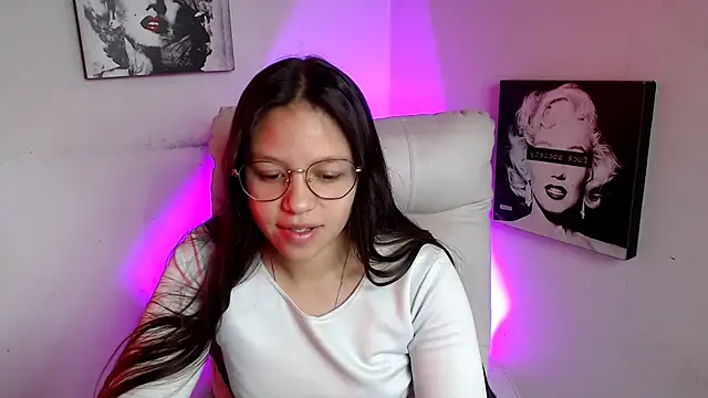 Snapshot of SamanthaRoldaan chatting on March 17, 2025, 2:12 pm SamanthaRoldaan online show from March 17, 2025, 2:12 pm