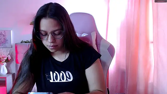 Snapshot of SamanthaRoldaan chatting on September 12, 2025, 3:12 pm SamanthaRoldaan online show from September 12, 2025, 3:12 pm