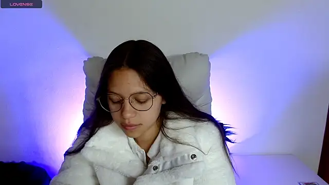 Snapshot of SamanthaRoldaan chatting on March 19, 2025, 1:29 pm SamanthaRoldaan online show from March 19, 2025, 1:29 pm