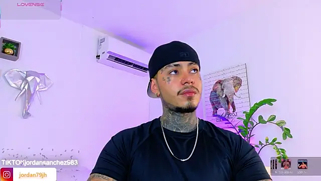 JordanSmiith  online show from May 19, 2026, 9:11 pm