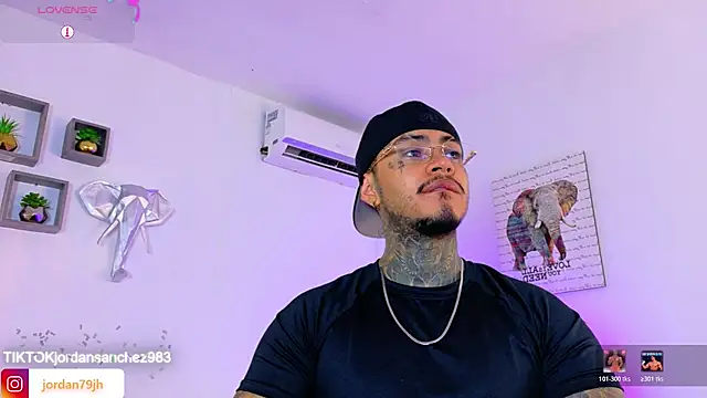 JordanSmiith  online show from April 17, 2026, 8:00 pm