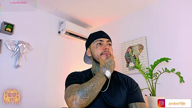 Snapshot of JordanSmiith_ chatting on July 11, 2026, 9:59 pm JordanSmiith online show from July 11, 2026, 9:59 pm