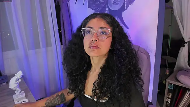 Snapshot of witchviolet chatting on December 5, 2025, 2:54 am witchviolet online show from December 5, 2025, 2:54 am