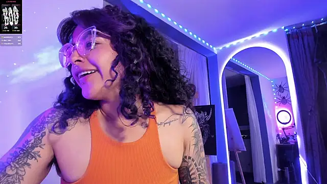 Snapshot of witchviolet chatting on March 2, 2025, 5:01 am witchviolet online show from March 2, 2025, 5:01 am