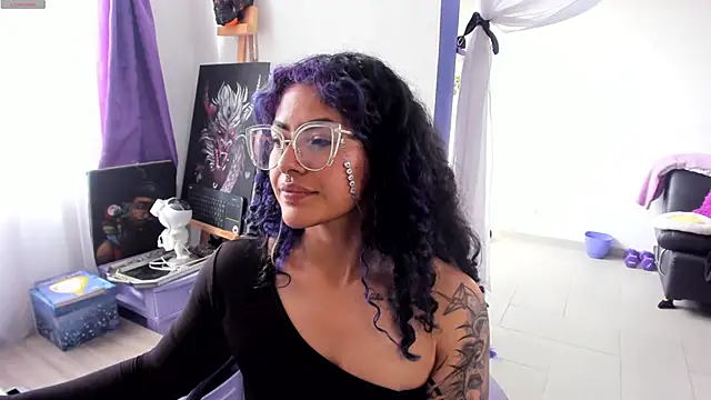 Snapshot of witchviolet chatting on September 9, 2025, 8:07 pm witchviolet online show from September 9, 2025, 8:07 pm