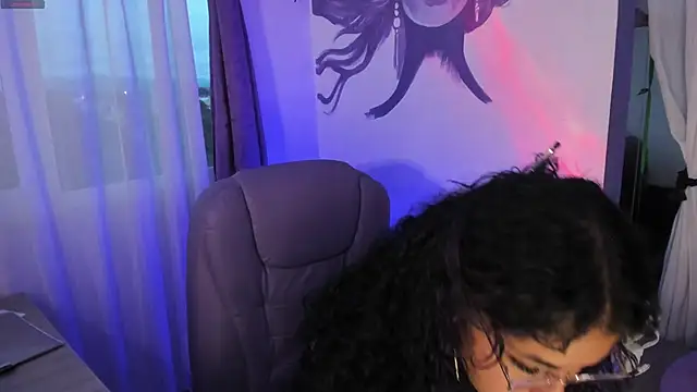 Snapshot of witchviolet chatting on November 28, 2025, 10:43 pm witchviolet online show from November 28, 2025, 10:43 pm