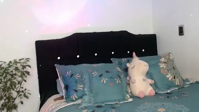 Snapshot of Diluka_alisson7 chatting on November 28, 2025, 4:12 am Diluka alisson7 online show from November 28, 2025, 4:12 am