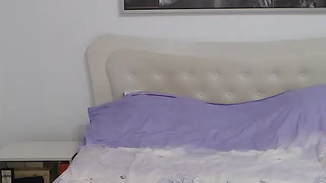 naughtymommy666 online show from February 21, 2025, 6:04 pm