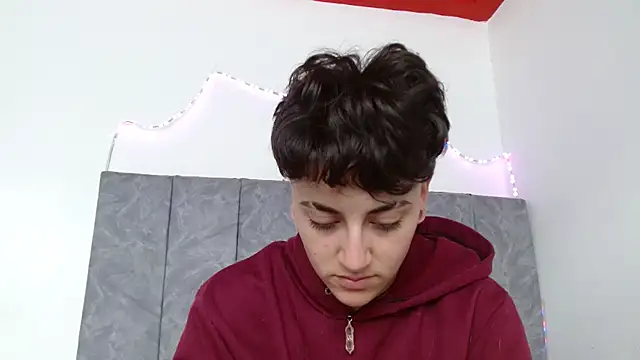 linda 33 online show from September 22, 2025, 2:56 pm