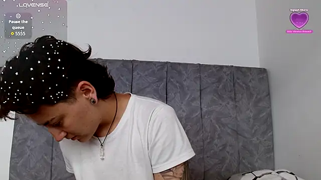 linda 33 online show from October 3, 2025, 5:03 pm