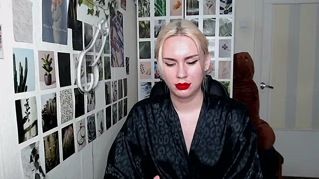 CapriScorpion online show from October 30, 2025, 11:30 am