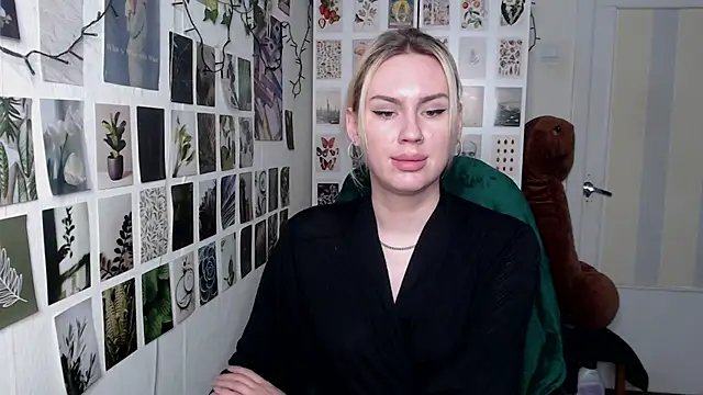 CapriScorpion online show from February 7, 2026, 2:14 pm