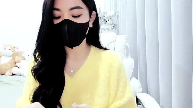 Snapshot of Lita-Julia chatting on December 16, 2025, 3:49 pm Lita-Julia online show from December 16, 2025, 3:49 pm