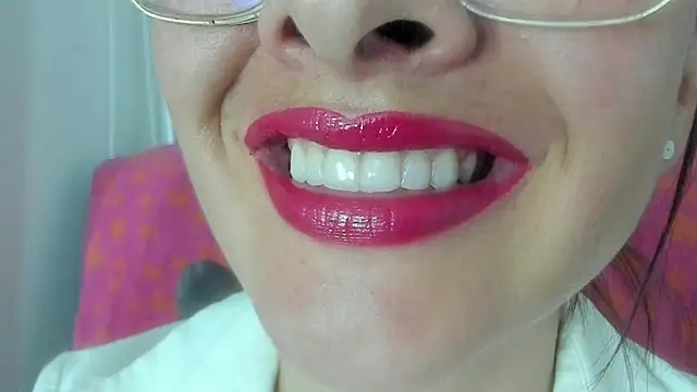 Snapshot of queen_fetish chatting on July 4, 2026, 10:58 pm queen fetish online show from July 4, 2026, 10:58 pm