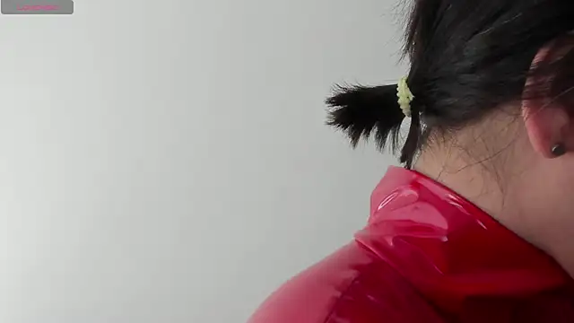 Snapshot of queen_fetish chatting on November 26, 2025, 1:44 pm queen fetish online show from November 26, 2025, 1:44 pm