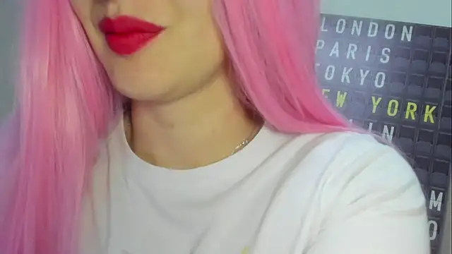 Snapshot of queen_fetish chatting on February 21, 2026, 10:39 am queen fetish online show from February 21, 2026, 10:39 am