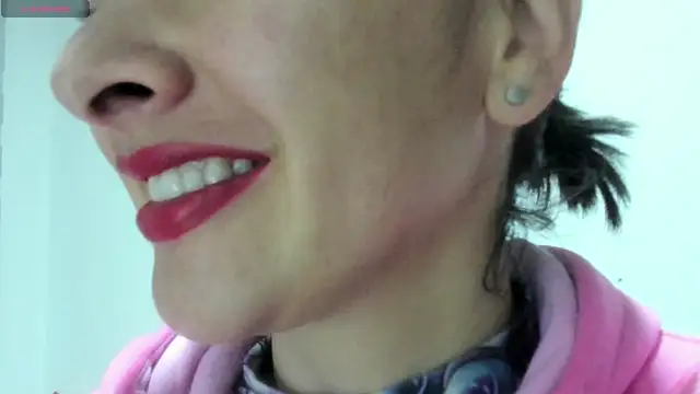 Snapshot of queen_fetish chatting on January 10, 2026, 10:21 am queen fetish online show from January 10, 2026, 10:21 am