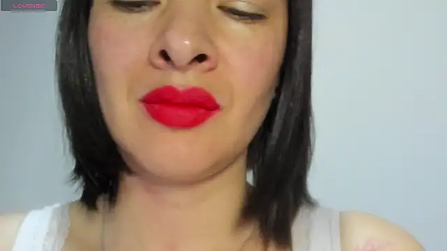 Snapshot of queen_fetish chatting on January 13, 2026, 10:19 am queen fetish online show from January 13, 2026, 10:19 am