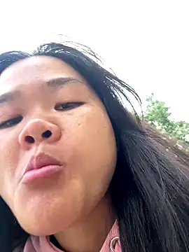 Zhuli11 online show from October 27, 2025, 6:36 am