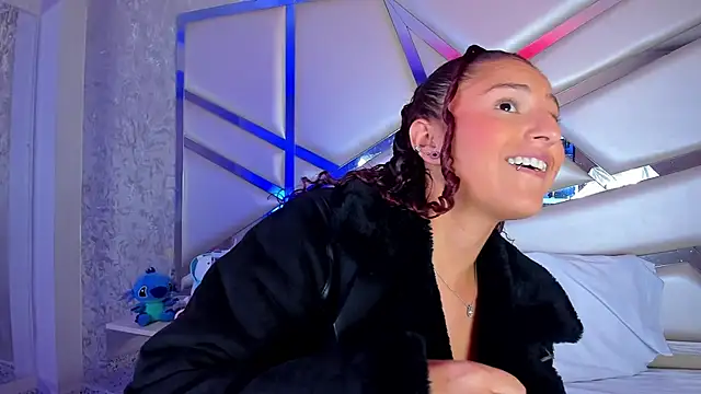 Miia002 online show from November 3, 2025, 3:23 am