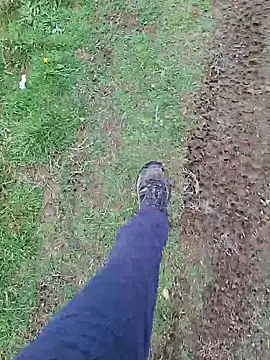 FreezingTie850 online show from April 13, 2026, 9:57 am