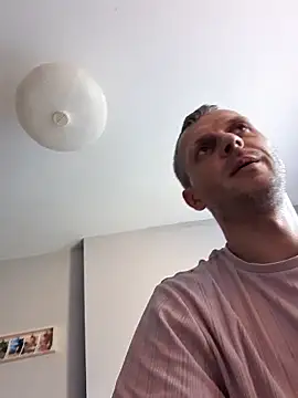 Arthur2288xh online show from April 18, 2026, 7:00 am