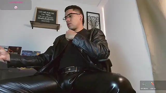 Snapshot of Thonydupont chatting on November 11, 2025, 11:42 pm Thonydupont online show from November 11, 2025, 11:42 pm