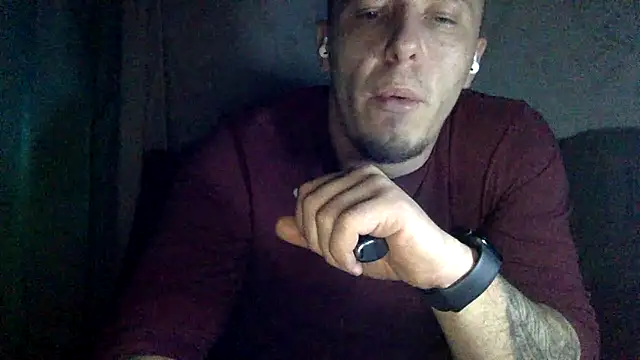 KristiDan online show from December 15, 2025, 9:53 pm