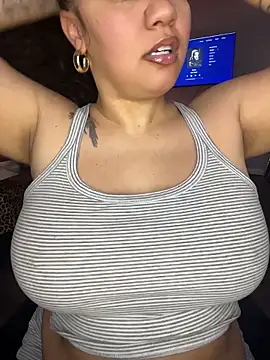 DestineeJayde online show from April 13, 2026, 7:18 pm