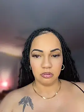 DestineeJayde online show from April 13, 2026, 3:43 am