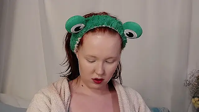 Snapshot of IrinaArt chatting on February 28, 2025, 11:12 pm IrinaArt online show from February 28, 2025, 11:12 pm