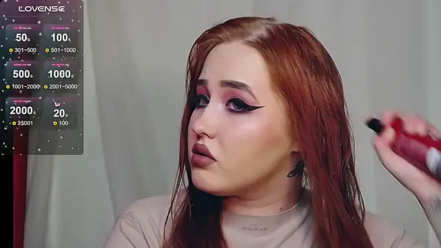 Snapshot of IrinaArt chatting on December 18, 2025, 12:16 am IrinaArt online show from December 18, 2025, 12:16 am