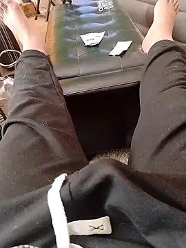 Snapshot of fukurbutt chatting on February 14, 2025, 10:14 pm fukurbutt online show from February 14, 2025, 10:14 pm