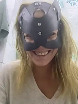 LadyScarlett-xk online show from December 31, 2024, 8:26 am