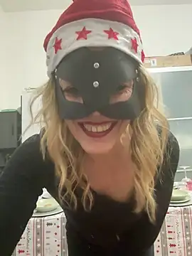 LadyScarlett-xk online show from December 24, 2024, 5:13 pm