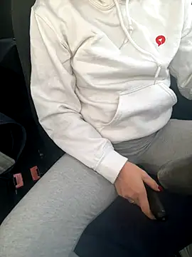 LadyScarlett-xk online show from December 5, 2024, 3:23 pm