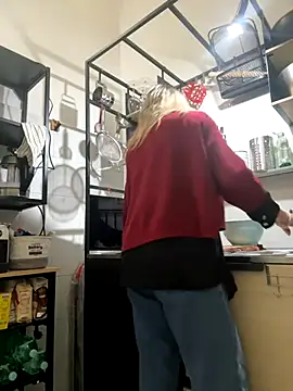 LadyScarlett-xk online show from December 3, 2024, 2:00 pm