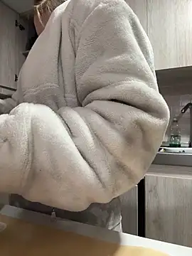 Barbie girl 69 online show from December 18, 2025, 10:57 pm