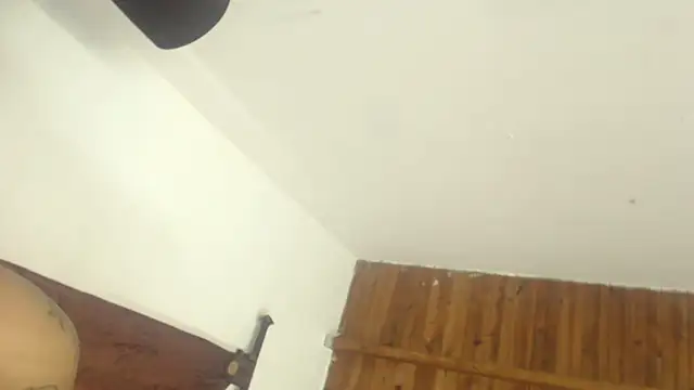 Snapshot of Alejagrantx chatting on March 10, 2025, 12:49 pm Alejagrantx online show from March 10, 2025, 12:49 pm