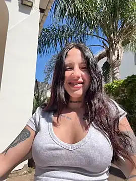 BellaGiaxx online show from April 3, 2026, 10:54 am