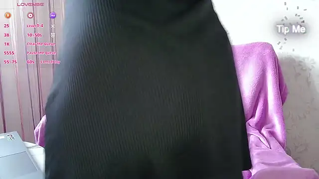 Snapshot of LagertaR chatting on October 19, 2025, 2:58 am LagertaR online show from October 19, 2025, 2:58 am