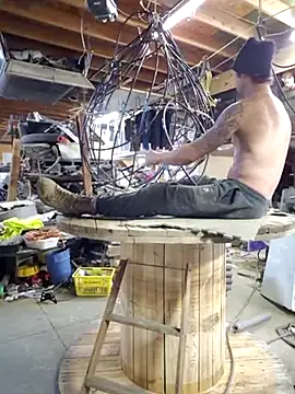 cdressupdiva online show from March 5, 2025, 10:11 am