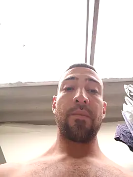 sebasxx97 online show from February 4, 2026, 1:39 pm