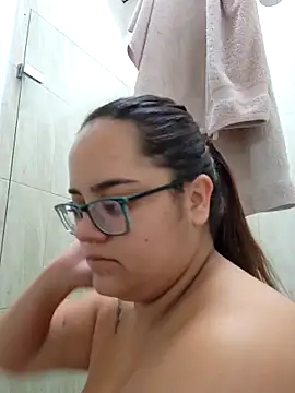 Snapshot of RachellGraham chatting on December 14, 2025, 1:39 pm RachellGraham online show from December 14, 2025, 1:39 pm