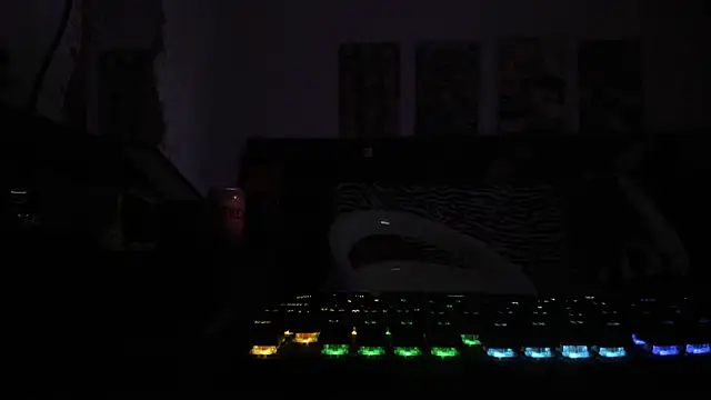 Snapshot of Sisoyalejo420 chatting on December 4, 2025, 4:11 am Sisoyalejo420 online show from December 4, 2025, 4:11 am